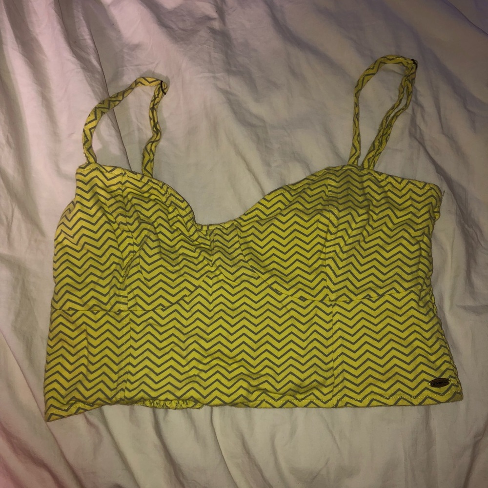 O’NEILL Yellow crop top